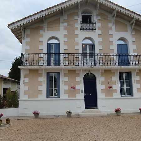 Montplaisir Bed and Breakfast Montendre Buitenkant foto