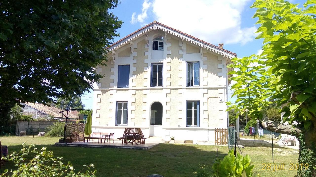 Montplaisir Bed and Breakfast Montendre Buitenkant foto