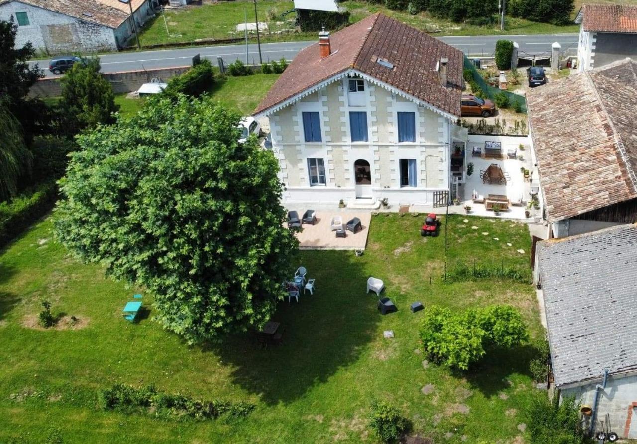 Montplaisir Bed and Breakfast Montendre Buitenkant foto