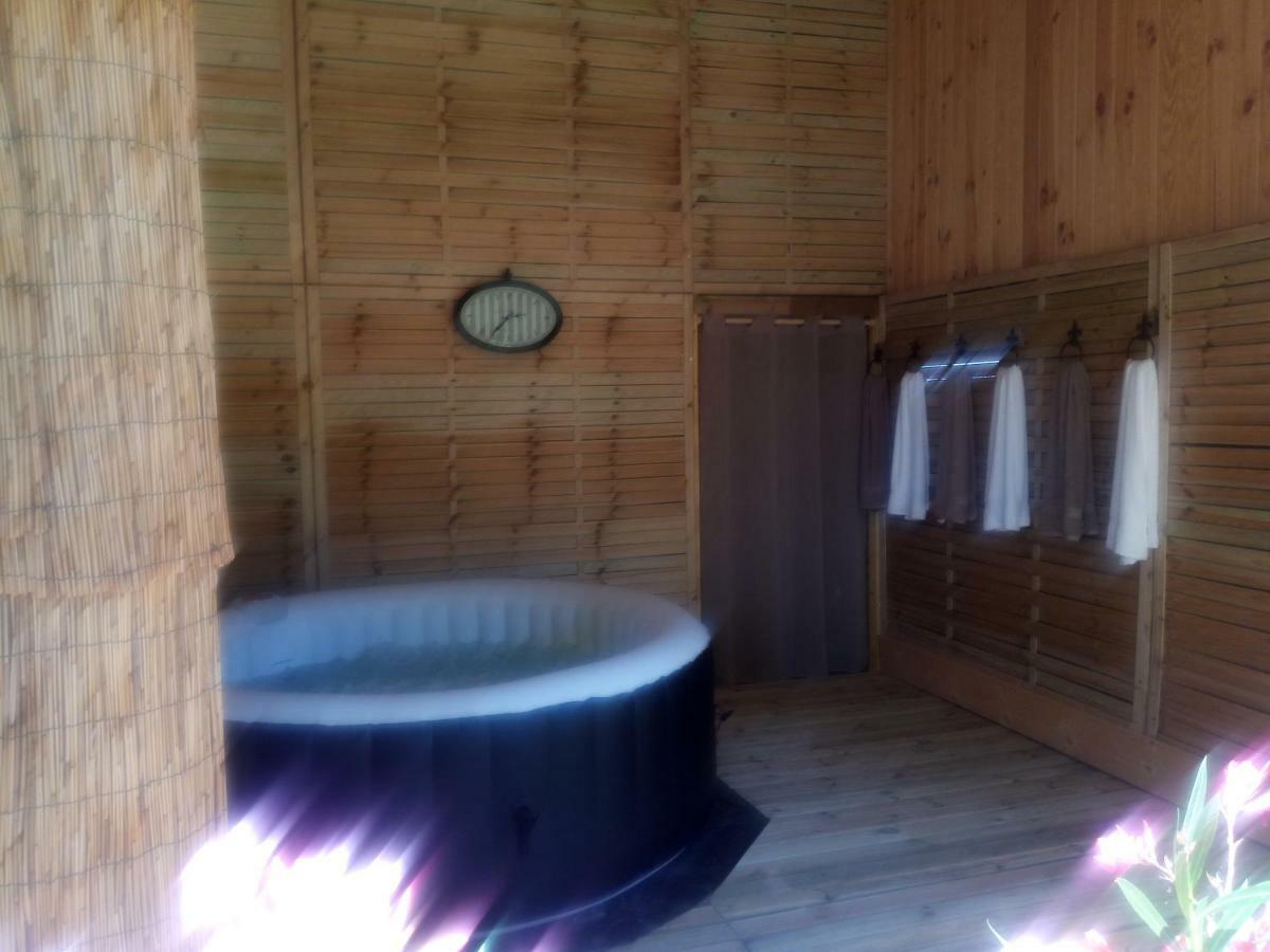 Montplaisir Bed and Breakfast Montendre Buitenkant foto