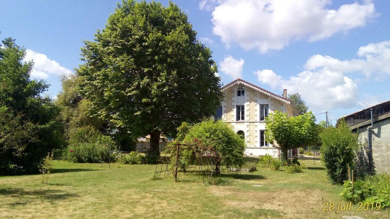 Montplaisir Bed and Breakfast Montendre Buitenkant foto