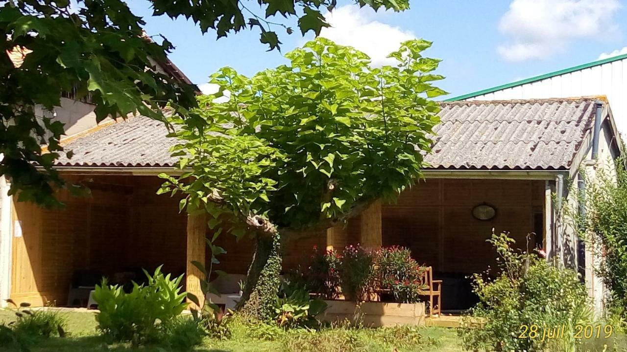 Montplaisir Bed and Breakfast Montendre Buitenkant foto